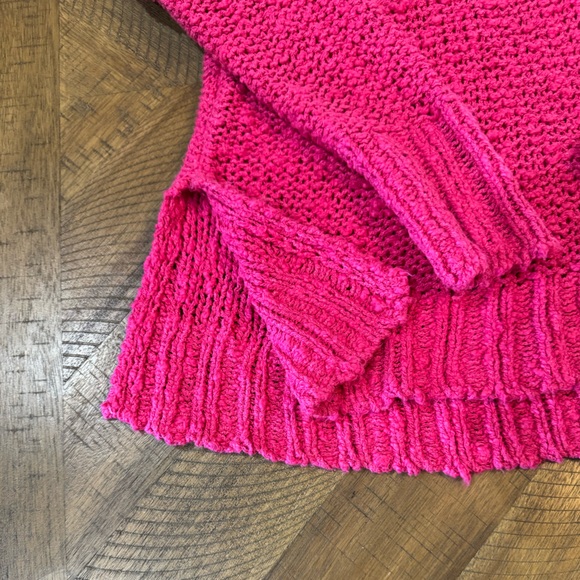 Hollister Vibrant Pink Knit Sweater With  V Back Detail - Picture 5 of 13